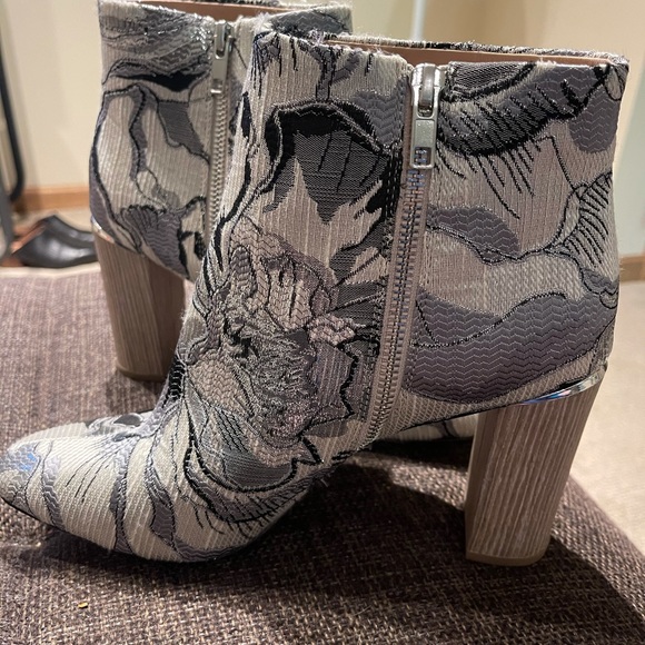 Pour La Victoire Boots - Picture 8 of 10